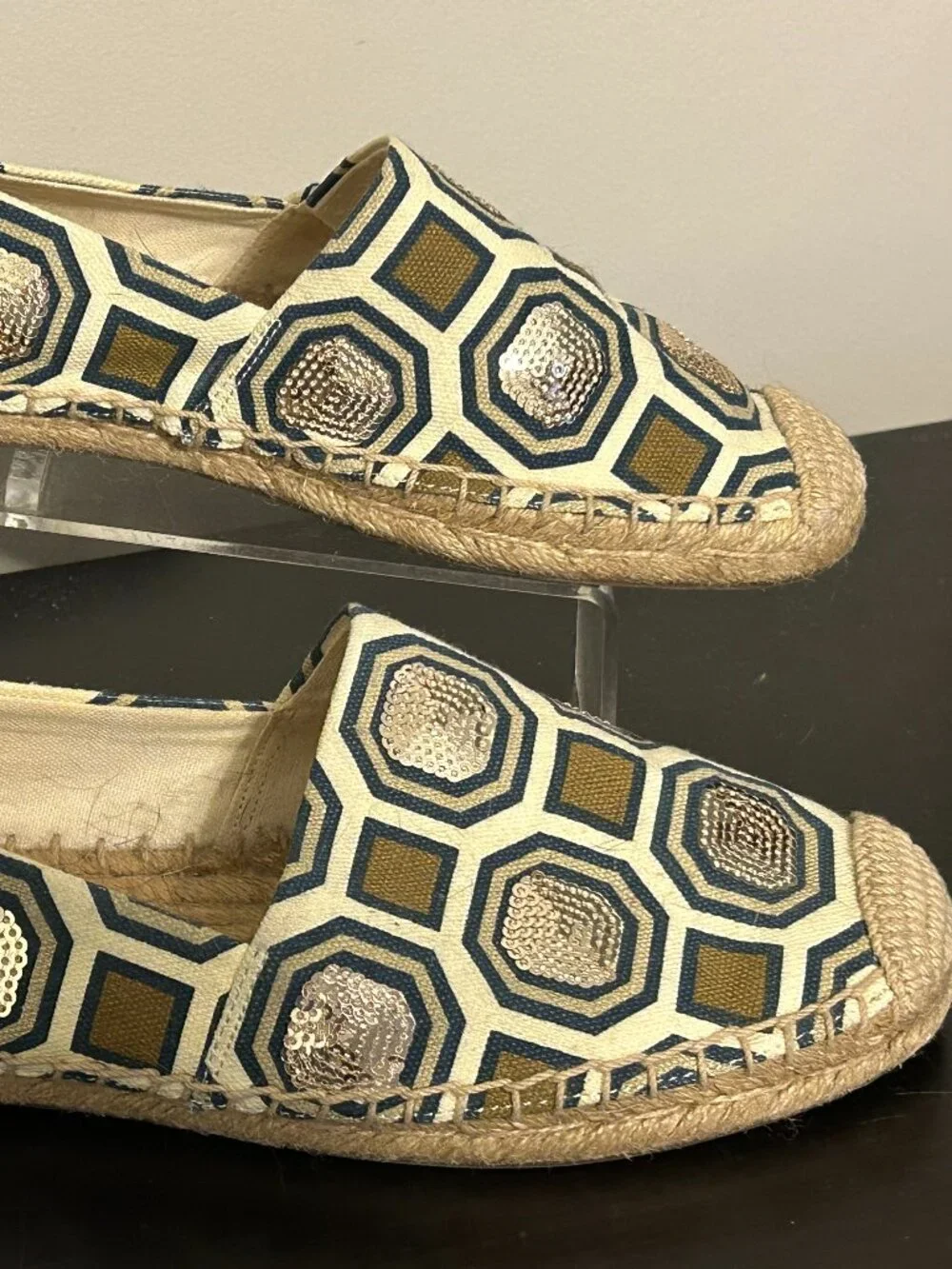 TORY BURCH Sz 7 Cecily Geometric Pattern w/ Sequins Espadrille Flats Shoes Logo
